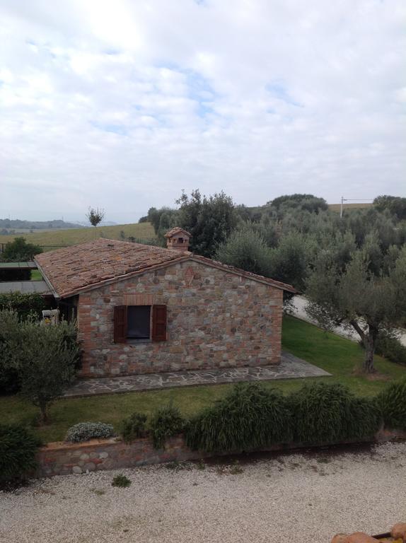 Отель Agriturismo Il Canto Della Gallina Villastrada  Экстерьер фото